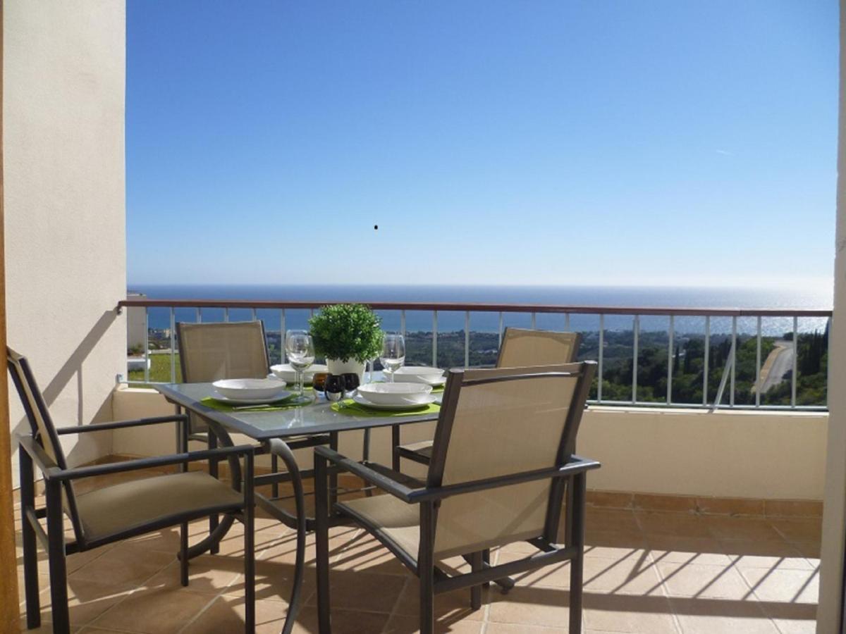 Fine Duplex Apartment With Stunning Sea Views Marbella Eksteriør bilde