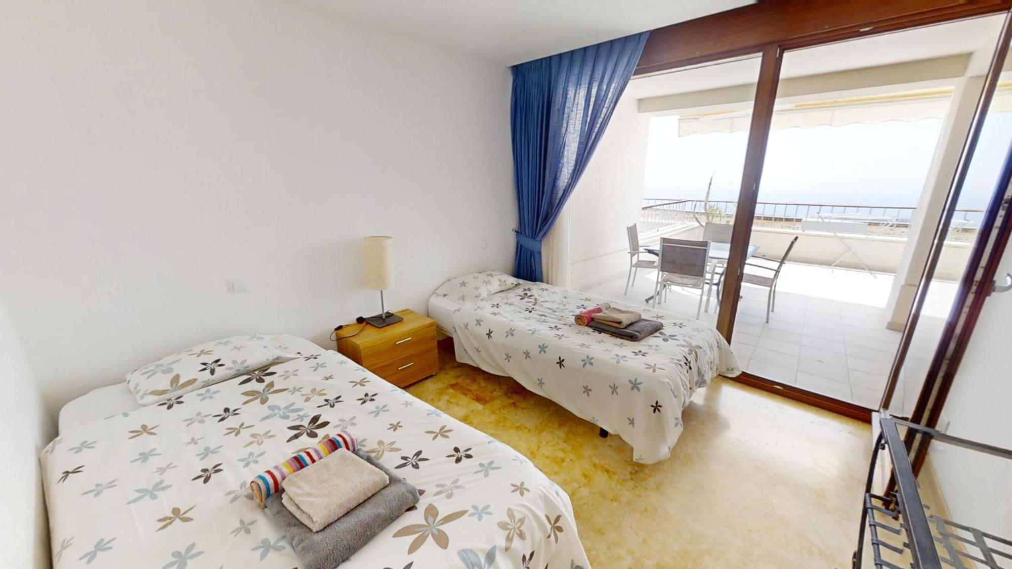 Fine Duplex Apartment With Stunning Sea Views Marbella Eksteriør bilde